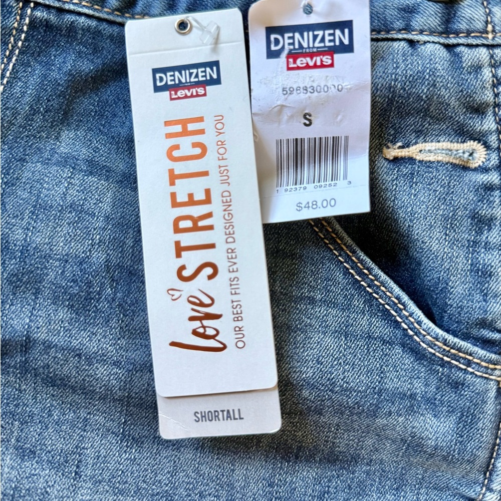 Women’s Size Small Levi's Light Blue Denim Short Overalls with Buttons - Picture 4 of 7
